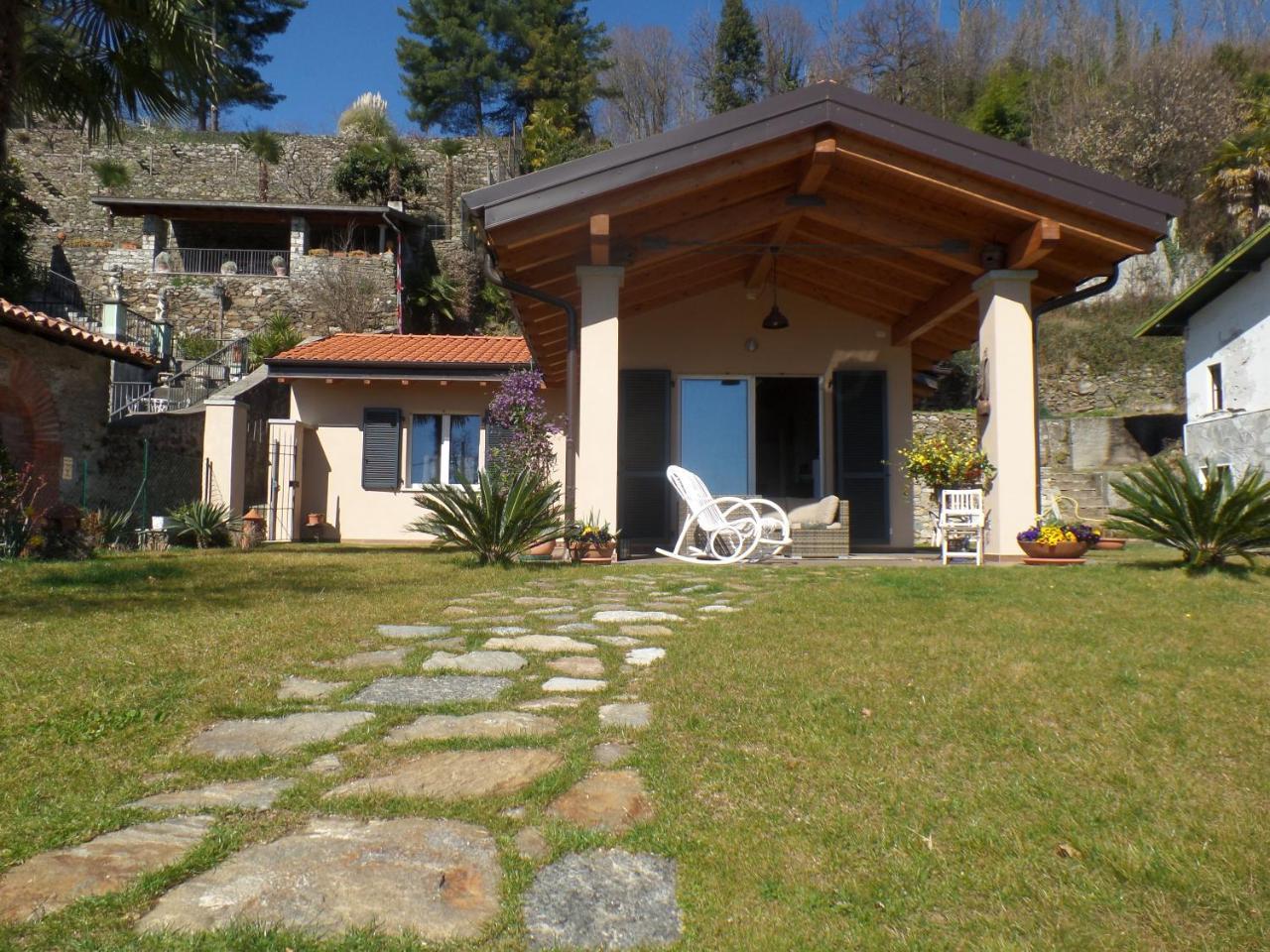 La Briciola Villa Lesa Ngoại thất bức ảnh